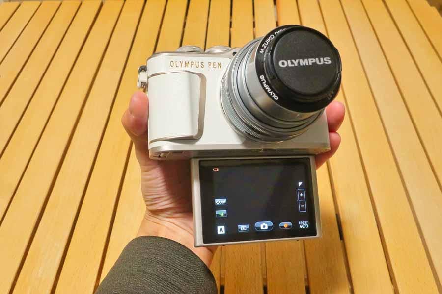 PEN E-PL10 チルト式 自撮り
