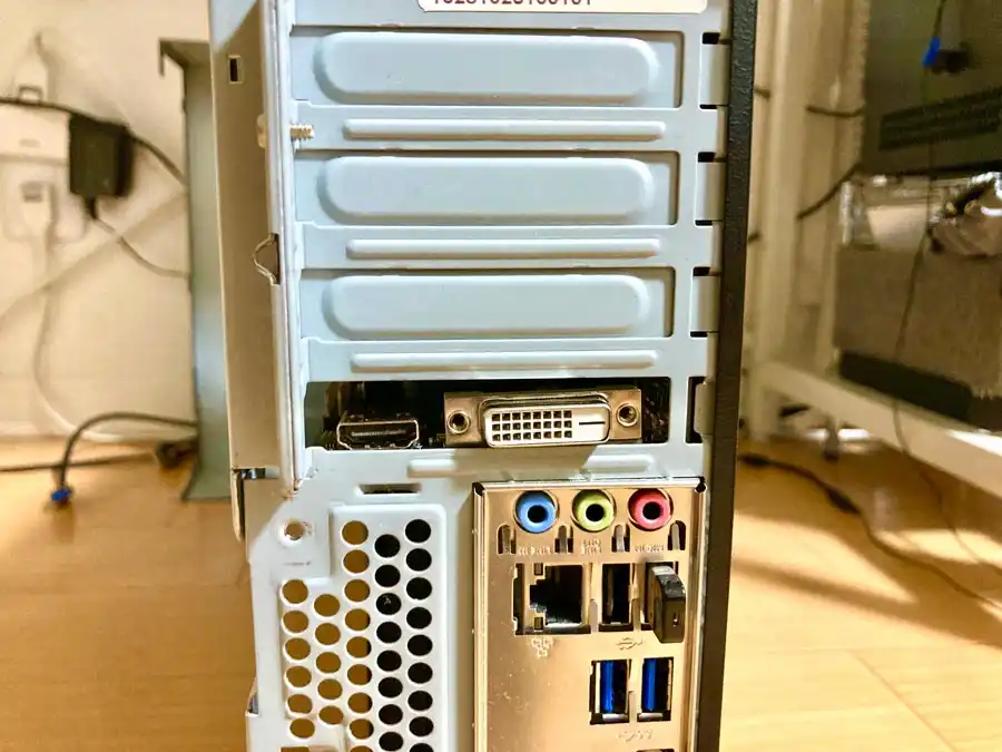 GT 710を分解してスリムタワー型PCに搭載する